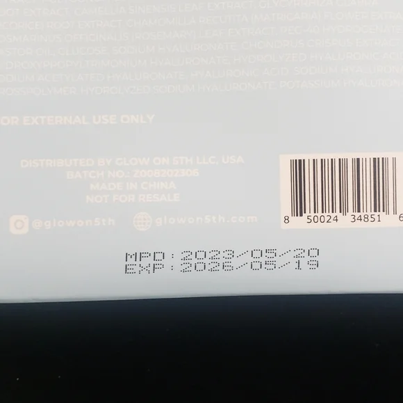 Glow on 5th Replenish + Rehydrate Sheet Masks Box of 5 - Picture 4 of 6